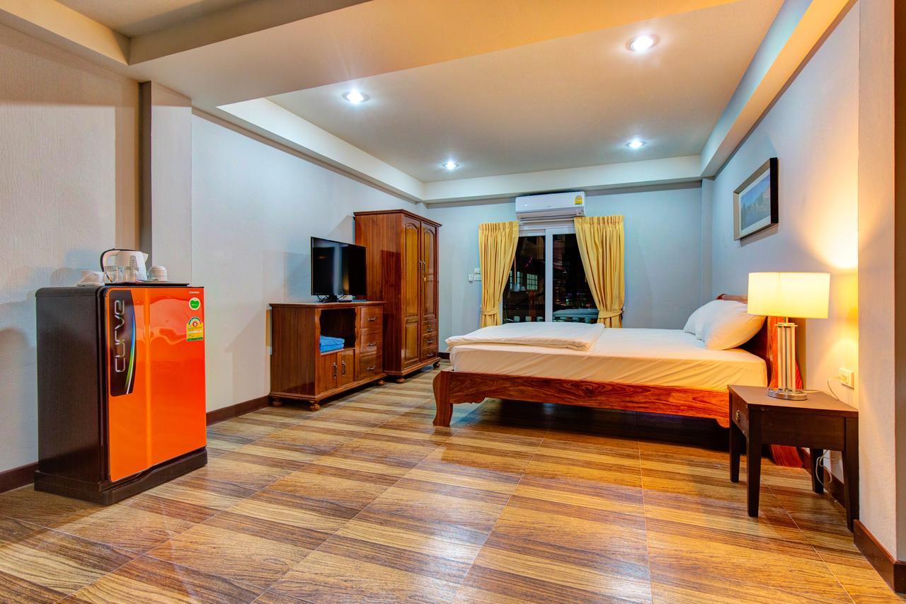 Jomtien Beach Pool House Pattaya Exterior photo